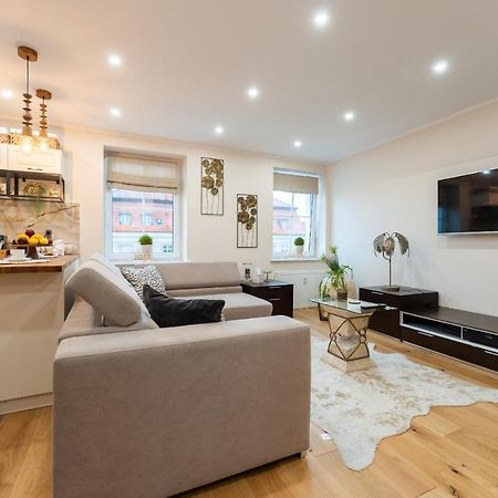 ילנייה גורה Apartament Zloty Jelonek - 4 Osobowy Na Placu Ratuszowym - Space Apart מראה חיצוני תמונה