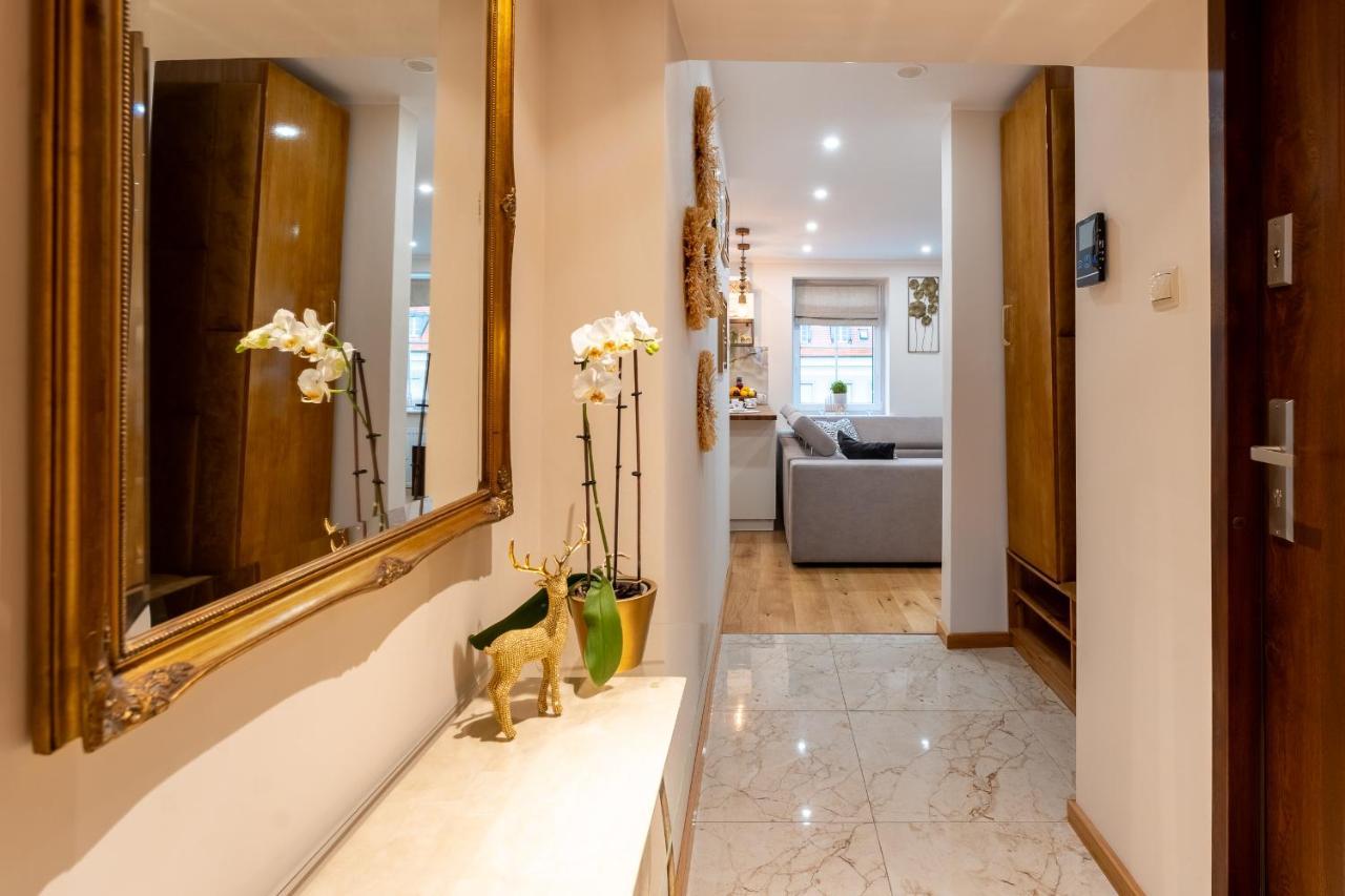 ילנייה גורה Apartament Zloty Jelonek - 4 Osobowy Na Placu Ratuszowym - Space Apart מראה חיצוני תמונה